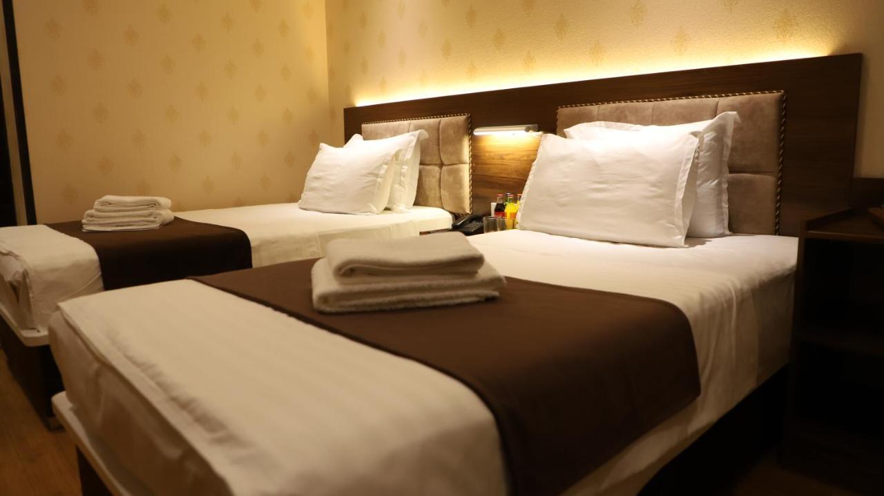 Grand Avenue Hotel Tasjkent Eksteriør billede