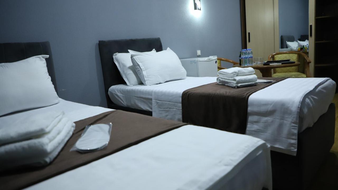 Grand Avenue Hotel Tasjkent Eksteriør billede