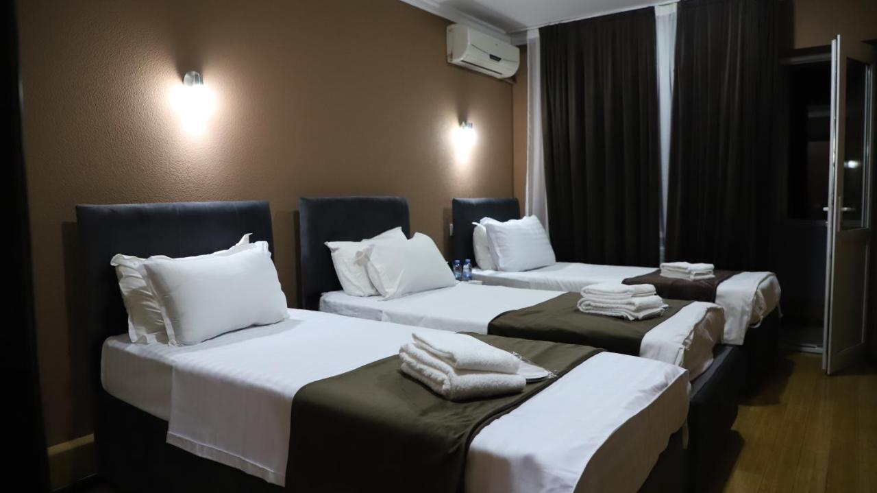 Grand Avenue Hotel Tasjkent Eksteriør billede