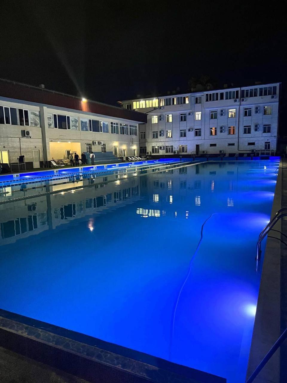 Grand Avenue Hotel Tasjkent Eksteriør billede